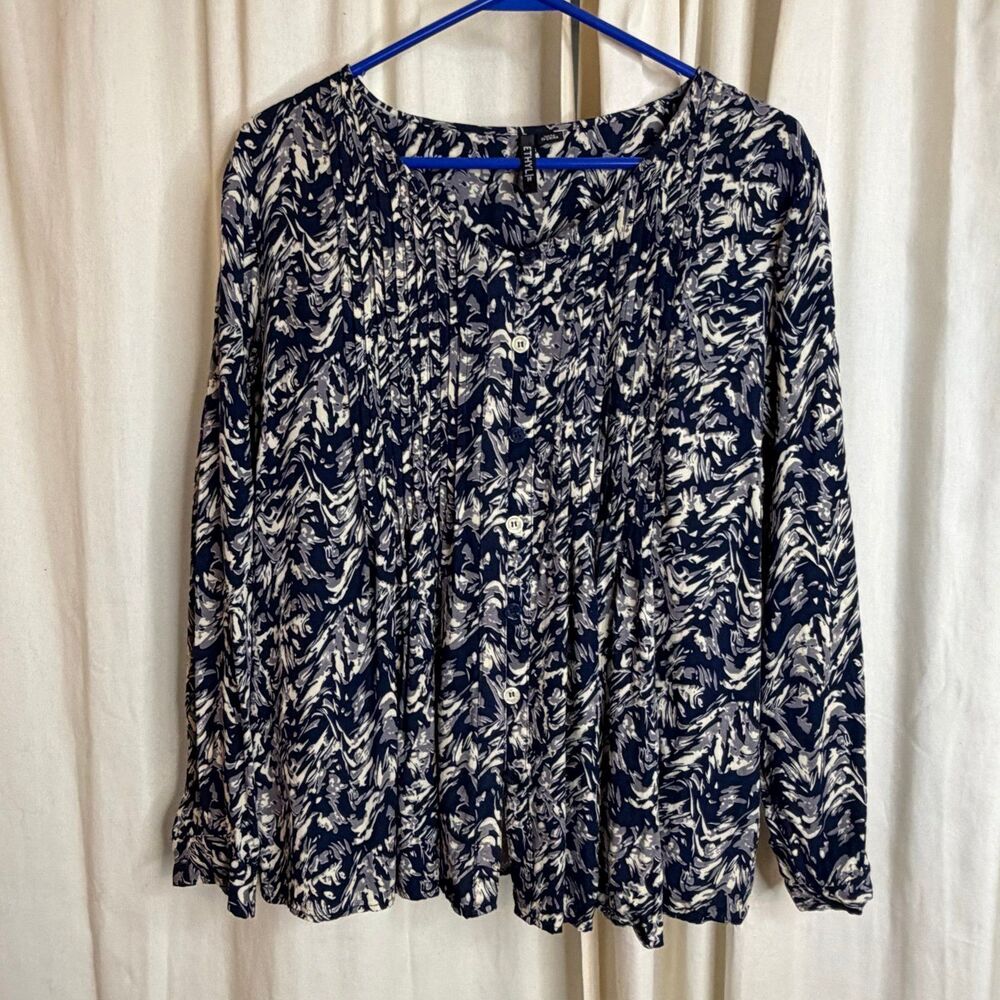 Ethyl Clothing women's blue white print long sleeve blouse size medium